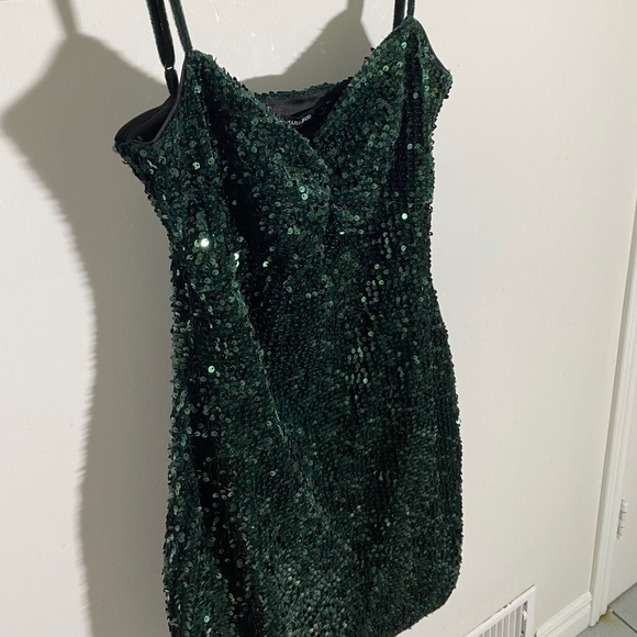 Emerald Green Sequined Mini Dress - Picture 4 of 7